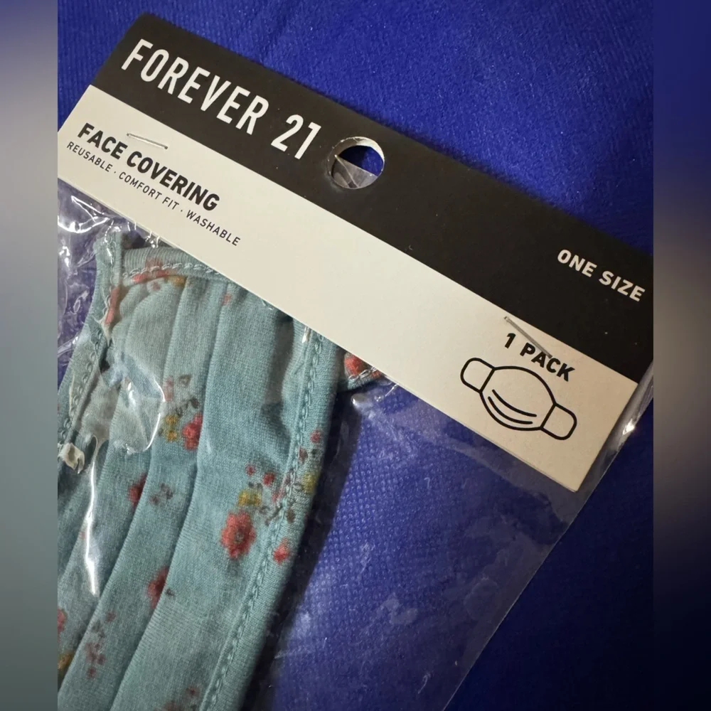 Forever 21 Teal hues Floral Face Covering Mask - NWT in plastic